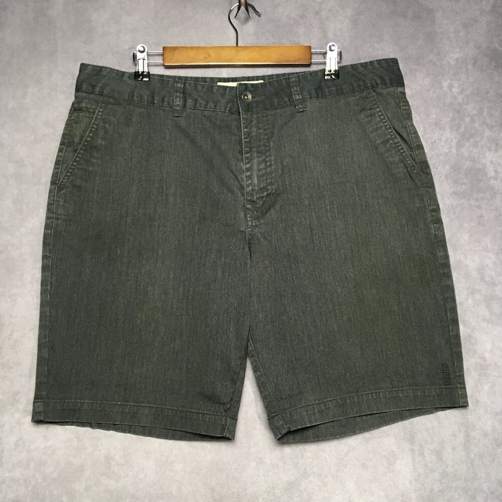 Reef Mens‎ Gray Shorts size 38 Flat Front Pockets Cotton Poly Stretch